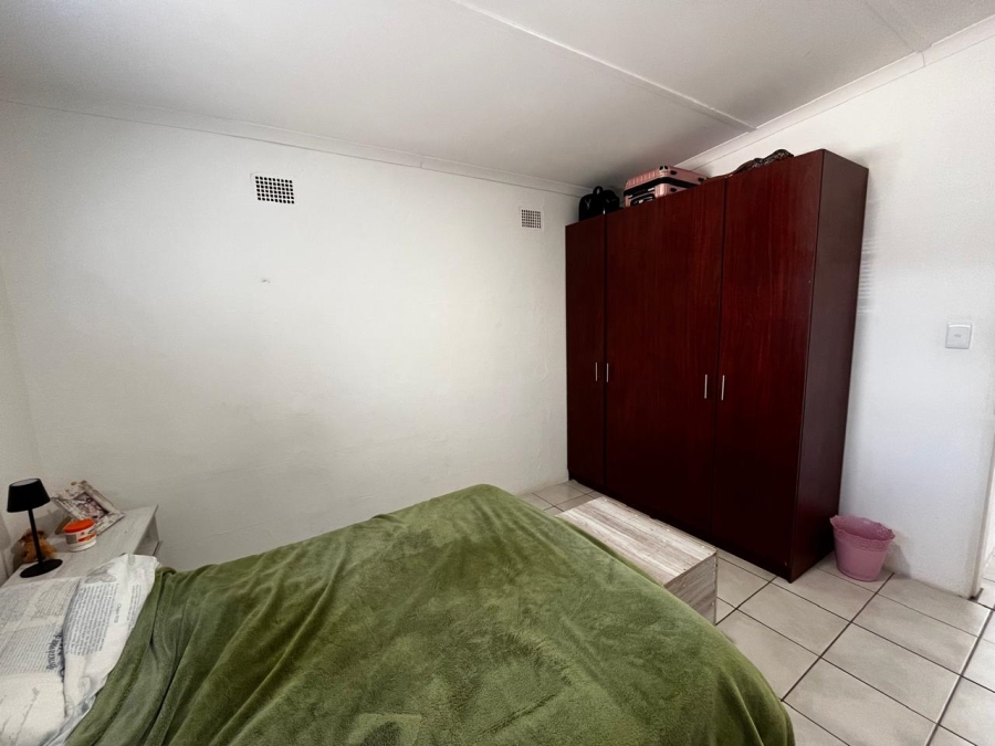 To Let 2 Bedroom Property for Rent in Rouxpark Western Cape